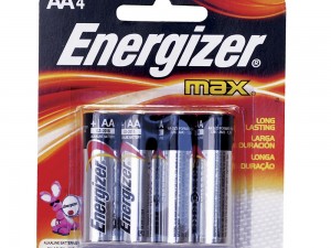 Pila alcalina marca Energizer® AA con 4 piezas Surtek